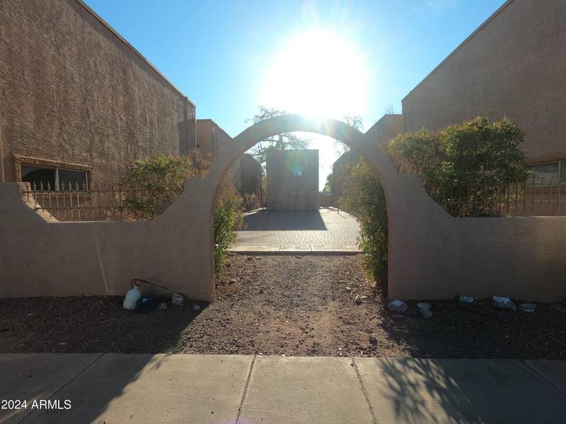 6302 N 64TH Drive #14, Glendale, AZ 85301