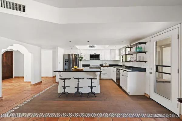 Gilbert, AZ 85297,14434 E WILLIS Road