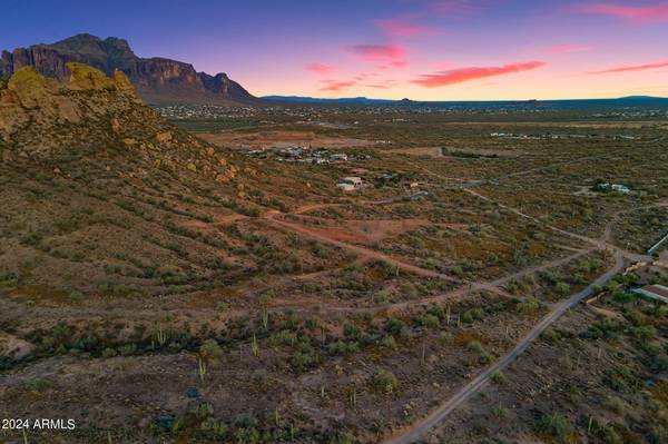 Apache Junction, AZ 85119,0 N CORTEZ Road #LOT 2