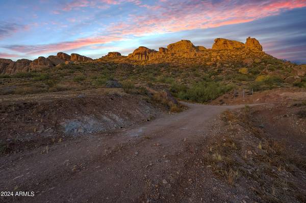 Apache Junction, AZ 85119,0 N CORTEZ Road #LOT 2