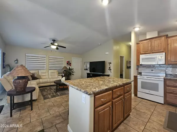 Mesa, AZ 85207,650 N Hawes Road #4007