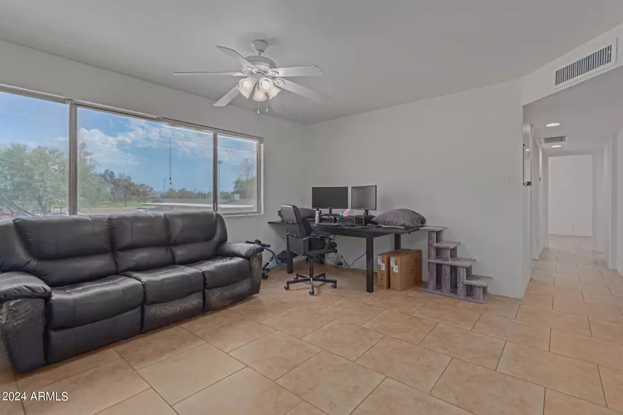 424 W BROWN Road #230, Mesa, AZ 85201