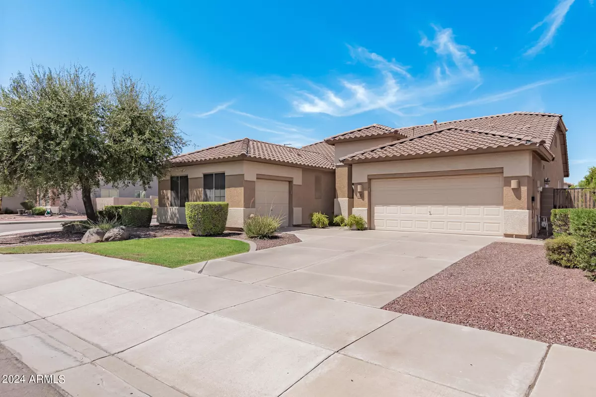 Litchfield Park, AZ 85340,12922 W ALEGRE Court