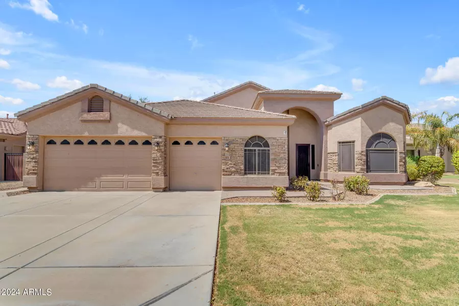 2068 S SAILORS Court, Gilbert, AZ 85295