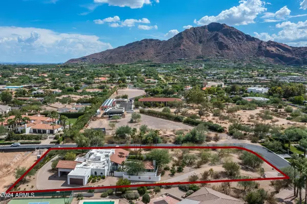 Paradise Valley, AZ 85253,5828 E CACTUS WREN Road