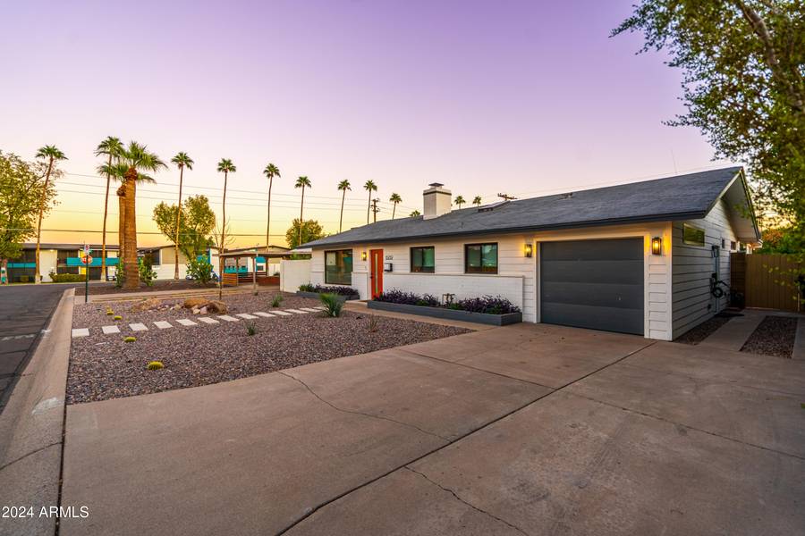 6939 E GRANADA Road, Scottsdale, AZ 85257