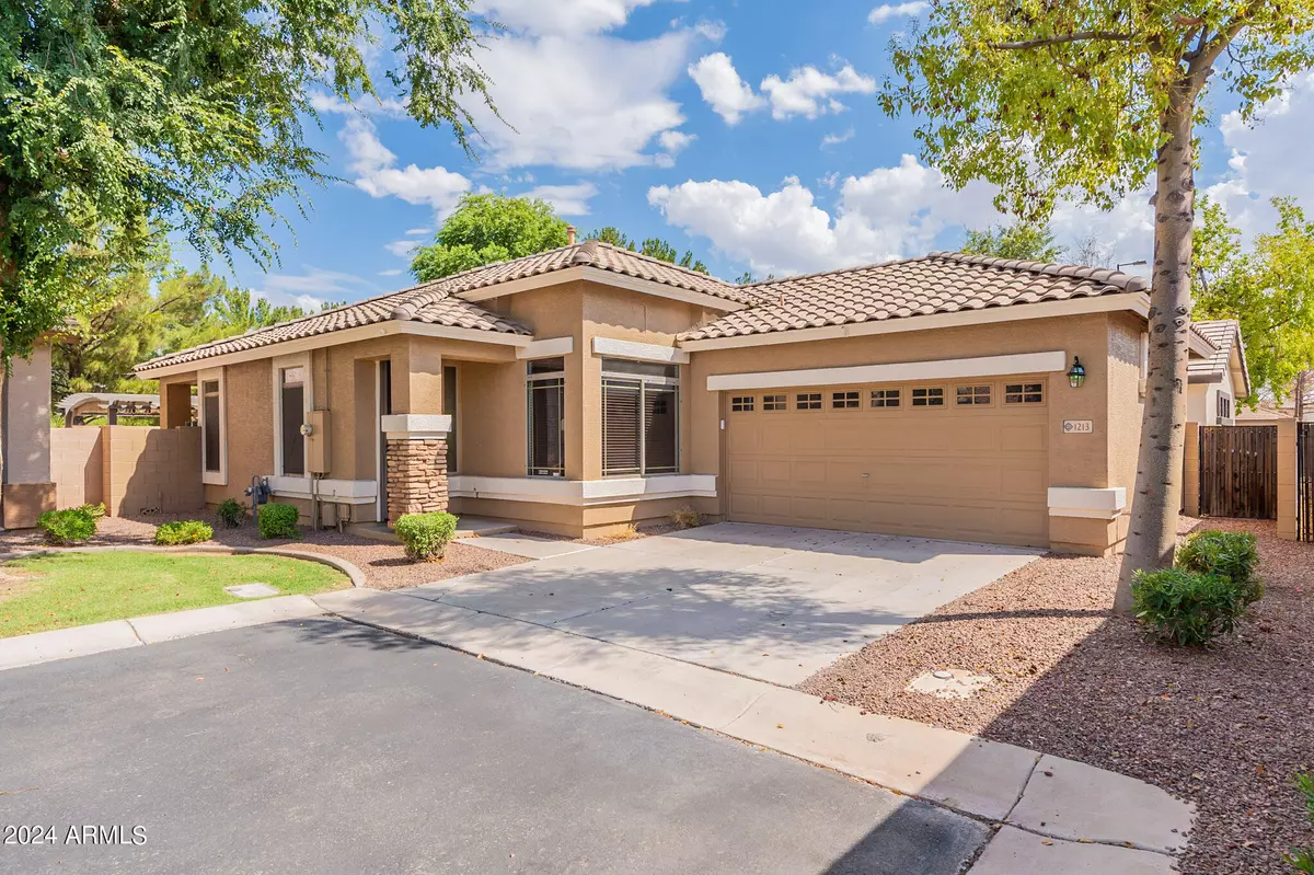 Chandler, AZ 85286,1213 S ROGER Way