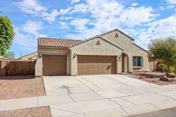 17462 W STRAIGHT ARROW Lane, Surprise, AZ 85387