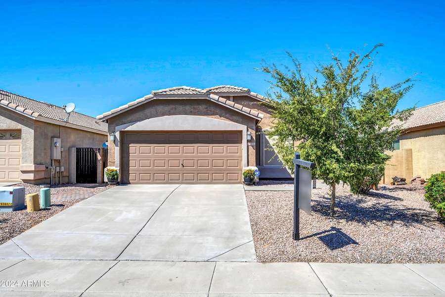 3846 W Five Mile Peak Drive, San Tan Valley, AZ 85144