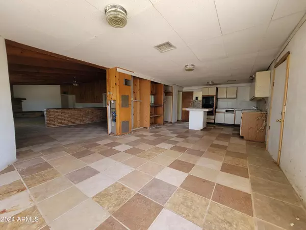 Huachuca City, AZ 85616,701 E Patton Street