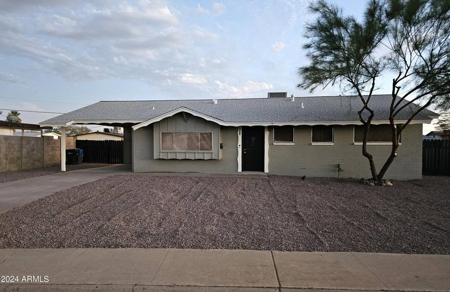 3001 W St Moritz Lane, Phoenix, AZ 85053