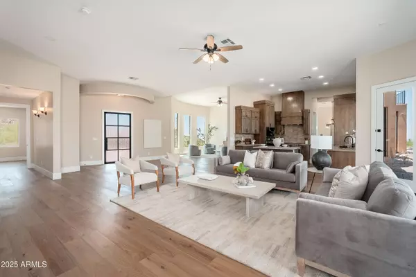 Mesa, AZ 85207,3518 N SHADOW Trail