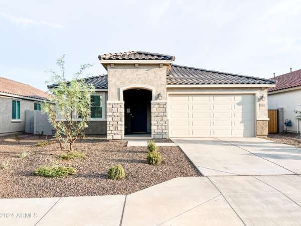 Litchfield Park, AZ 85340,17609 W MEDLOCK Drive