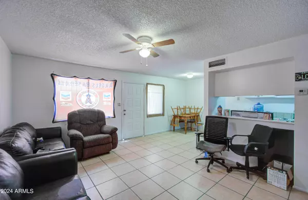 Phoenix, AZ 85033,6842 W DEVONSHIRE Avenue