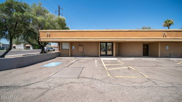 Tempe, AZ 85282,1858 E SOUTHERN Avenue #103