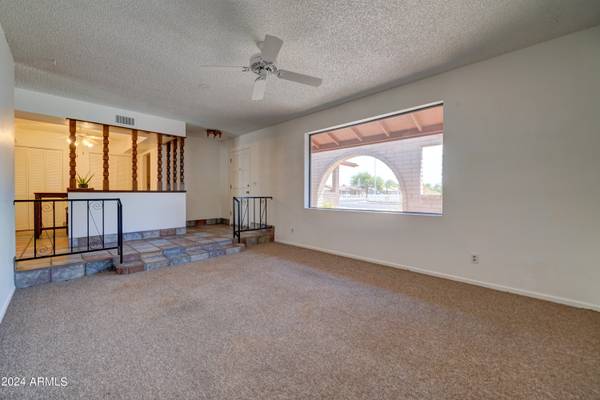 2104 N OLIVE Avenue, Mesa, AZ 85203