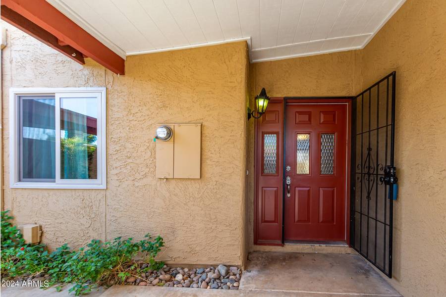 910 N CENTER Street #9, Mesa, AZ 85201