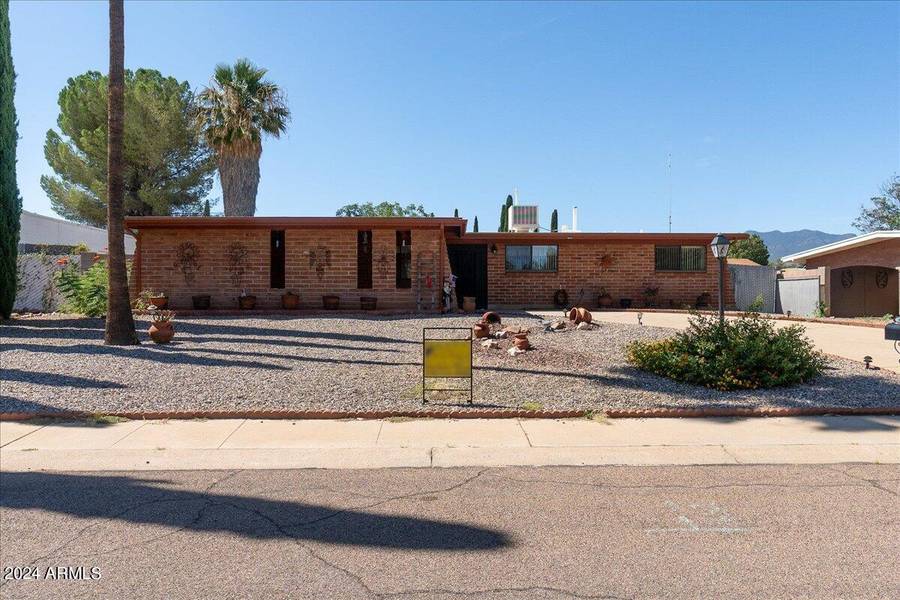 1632 ANDREA Drive, Sierra Vista, AZ 85635