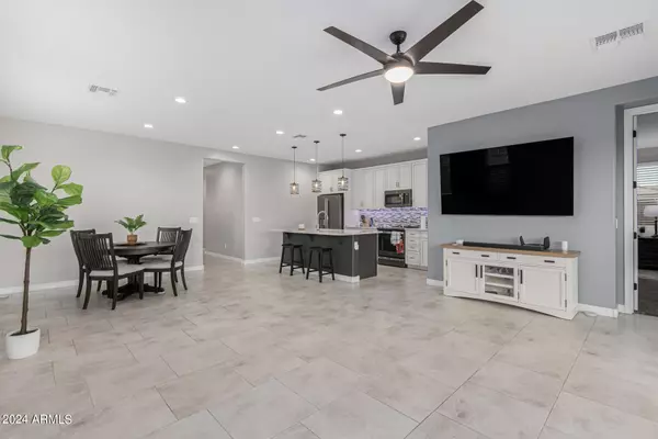 Litchfield Park, AZ 85340,19635 W TURNEY Avenue