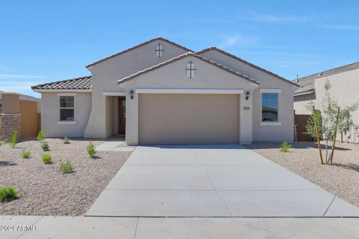 San Tan Valley, AZ 85144,4329 W Nora Drive W