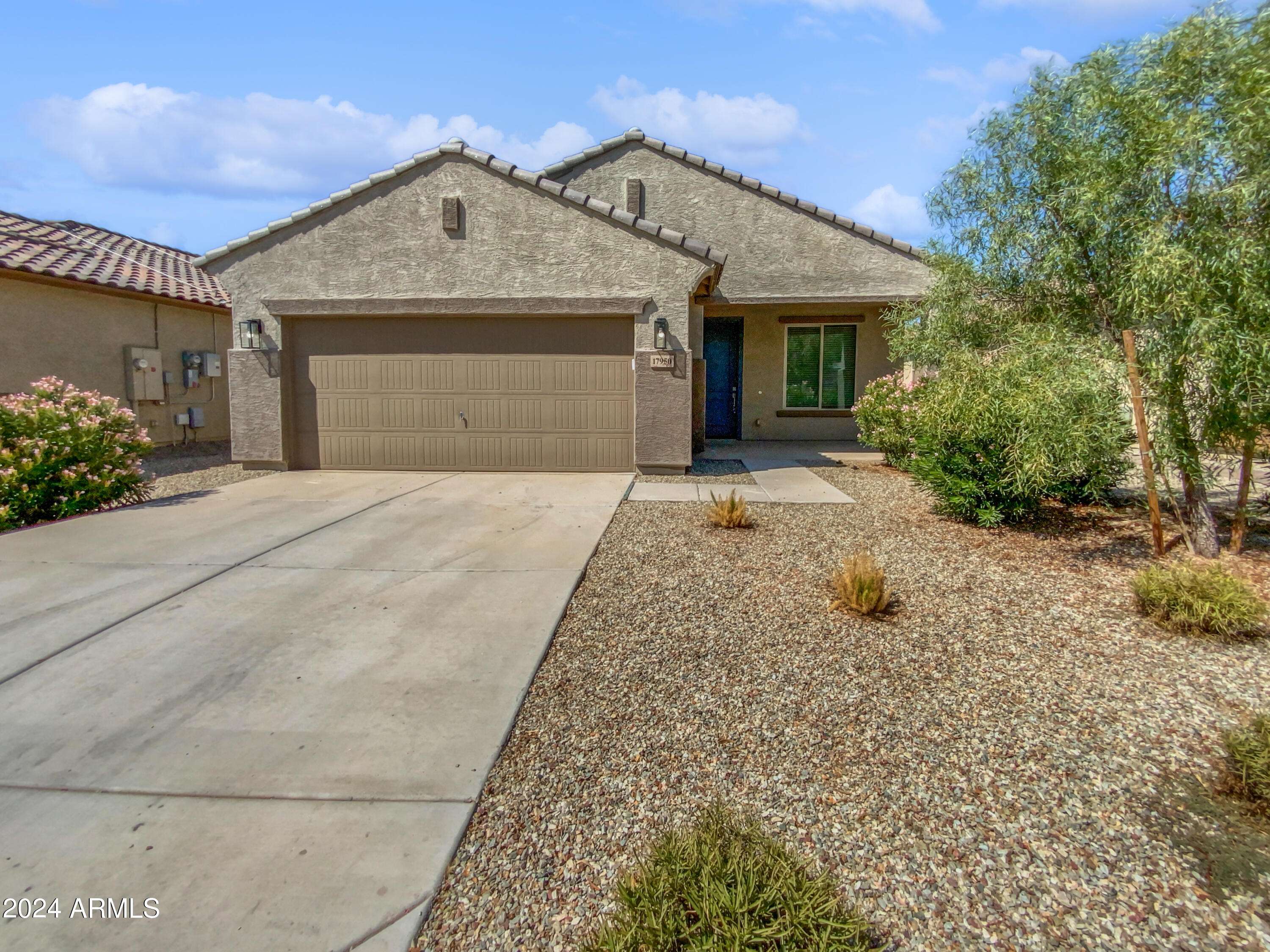 17950 W VILLA HERMOSA Lane,  Surprise,  AZ 85387