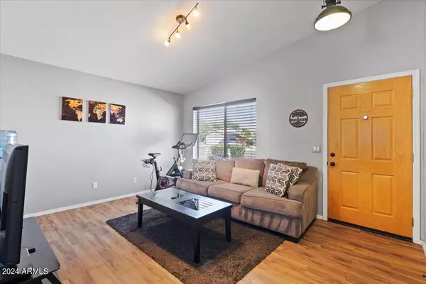 Phoenix, AZ 85027,19006 N 11TH Drive