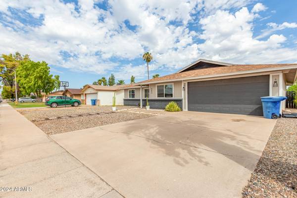 682 W GAIL Drive,  Chandler,  AZ 85225