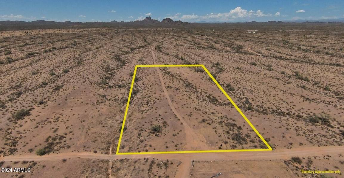 33605 W CAREFREE Highway #232, Wickenburg, AZ 85390