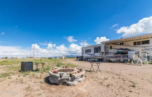 Salome, AZ 85348,43216 S DESERT Lane #--