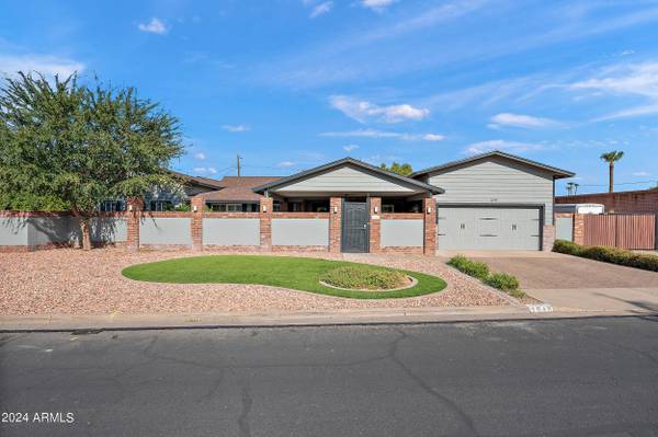 Mesa, AZ 85203,1049 N FOREST --