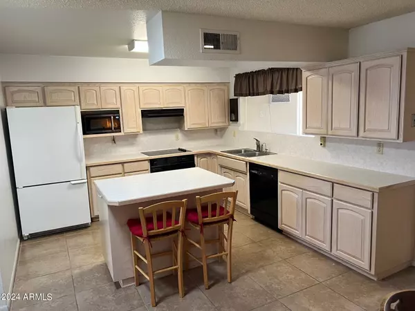 Mesa, AZ 85208,839 S 79TH Way