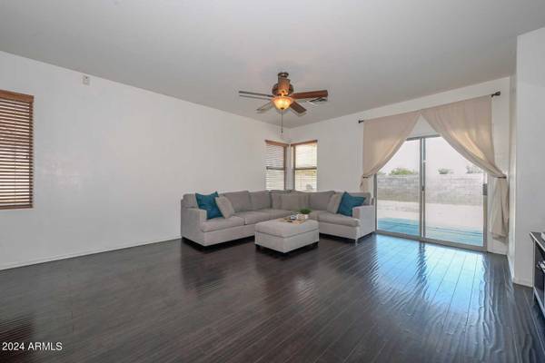 Tolleson, AZ 85353,9820 W CROWN KING Road