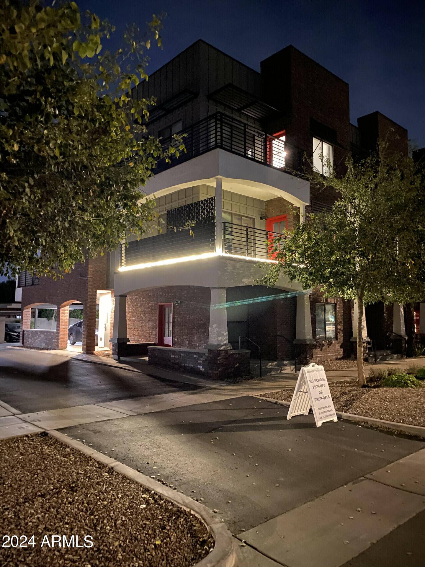 475 N 9TH Street #201,  Phoenix,  AZ 85006