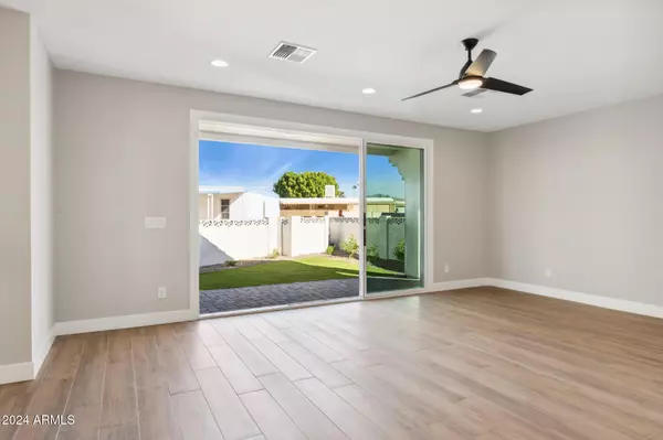 Mesa, AZ 85215,5816 E MONTARA Place