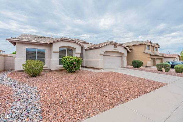 3885 E JUANITA Avenue, Gilbert, AZ 85234