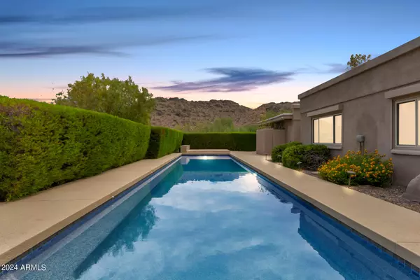 Phoenix, AZ 85028,4302 E MOUNTAIN VIEW Road