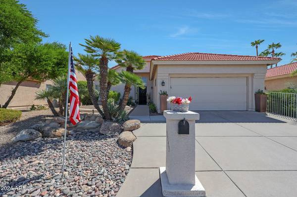 10545 E CEDAR WAXWING Drive,  Sun Lakes,  AZ 85248