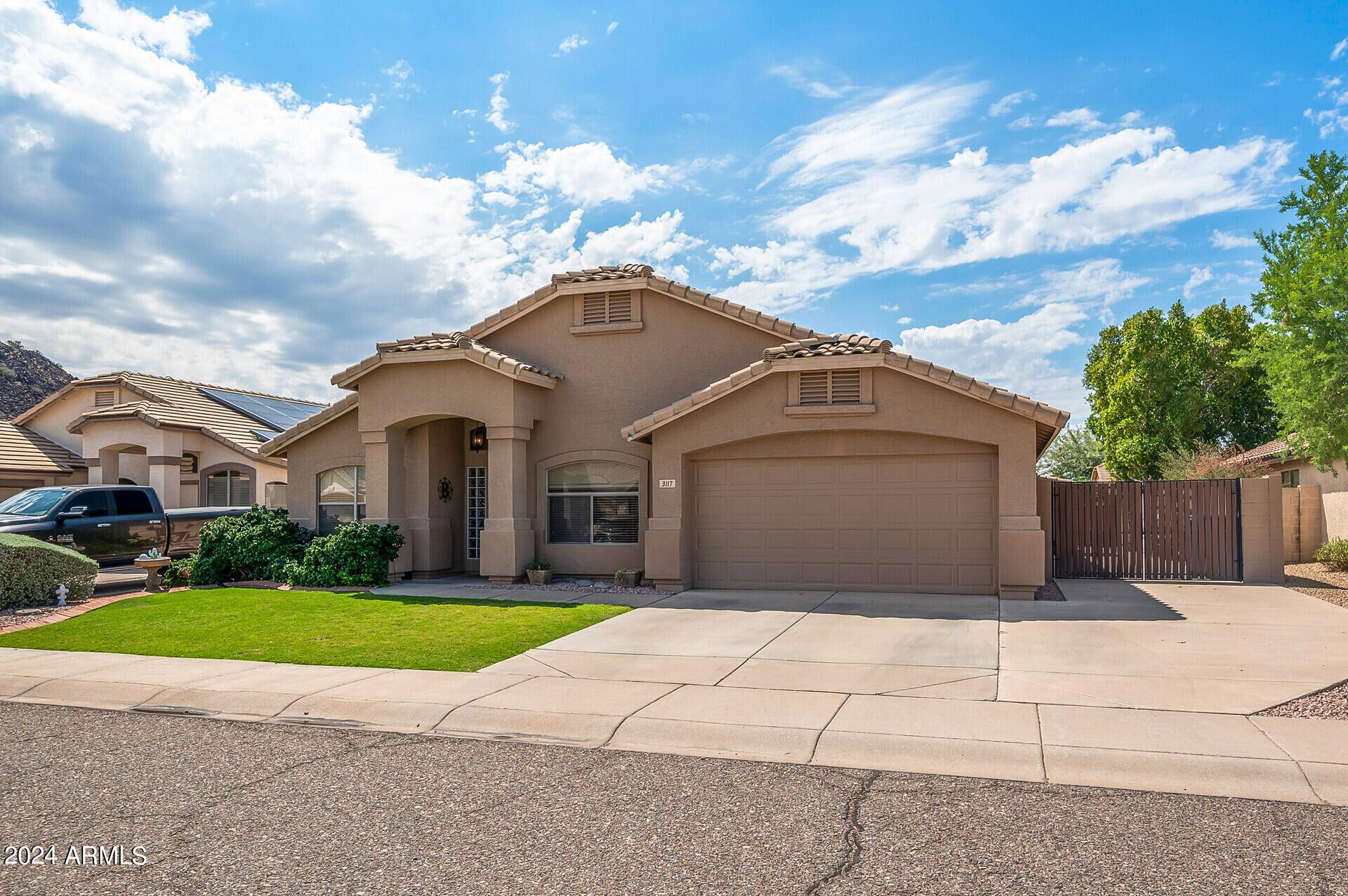 3117 W CASITAS DEL RIO Drive, Phoenix, AZ 85027