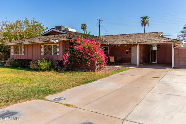 Phoenix, AZ 85019,3823 W BERRIDGE Lane