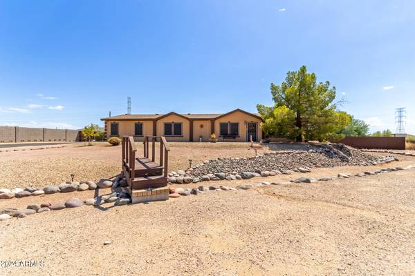 9815 E BROWN Road, Mesa, AZ 85207