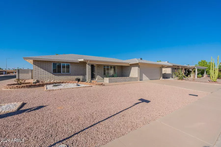 8232 E LAKEVIEW Avenue, Mesa, AZ 85209