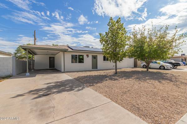 Phoenix, AZ 85031,4737 W HAZELWOOD Street