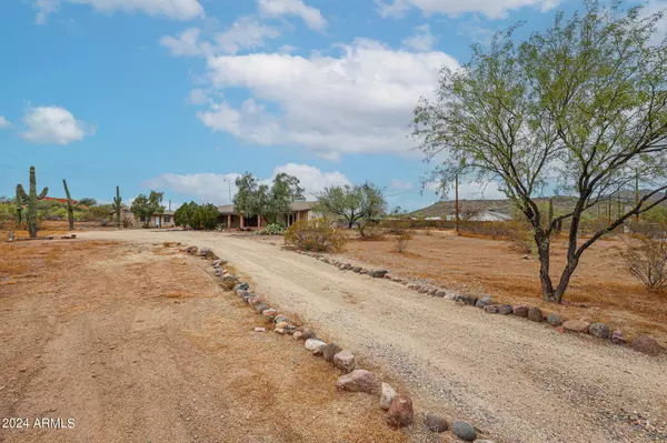 New River, AZ 85087,48040 N 15TH Avenue