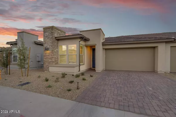 379 E LAS PUERTAS Lane, Queen Creek, AZ 85140