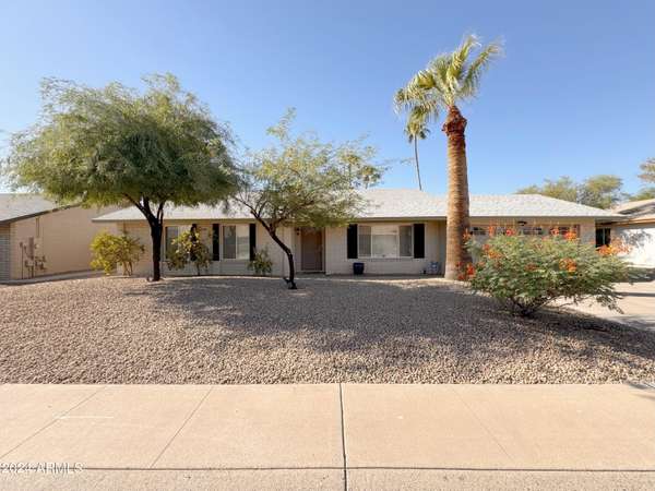 4535 E WILLOW Avenue, Phoenix, AZ 85032