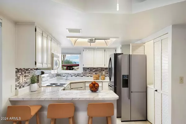 Fountain Hills, AZ 85268,17302 E ORO GRANDE Drive