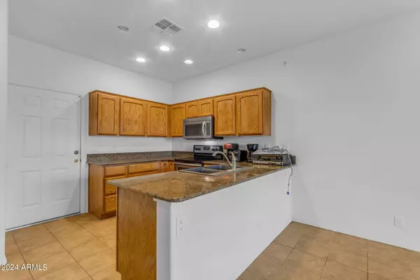 Mesa, AZ 85209,10960 E MONTE Avenue #207