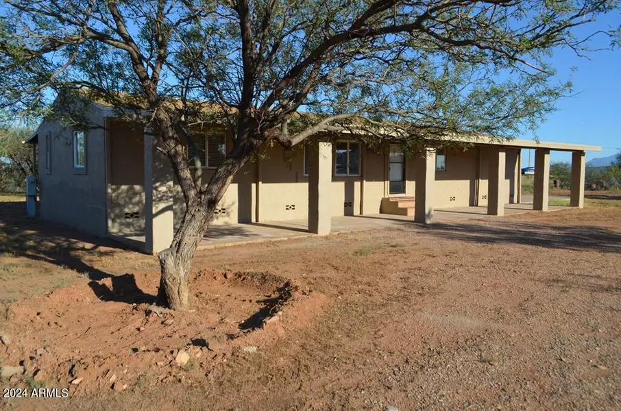 2252 N HUMMINGBIRD Road, Huachuca City, AZ 85616