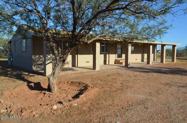 2252 N HUMMINGBIRD Road, Huachuca City, AZ 85616