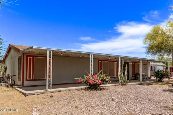 Apache Junction, AZ 85119,1330 E SCENIC Street